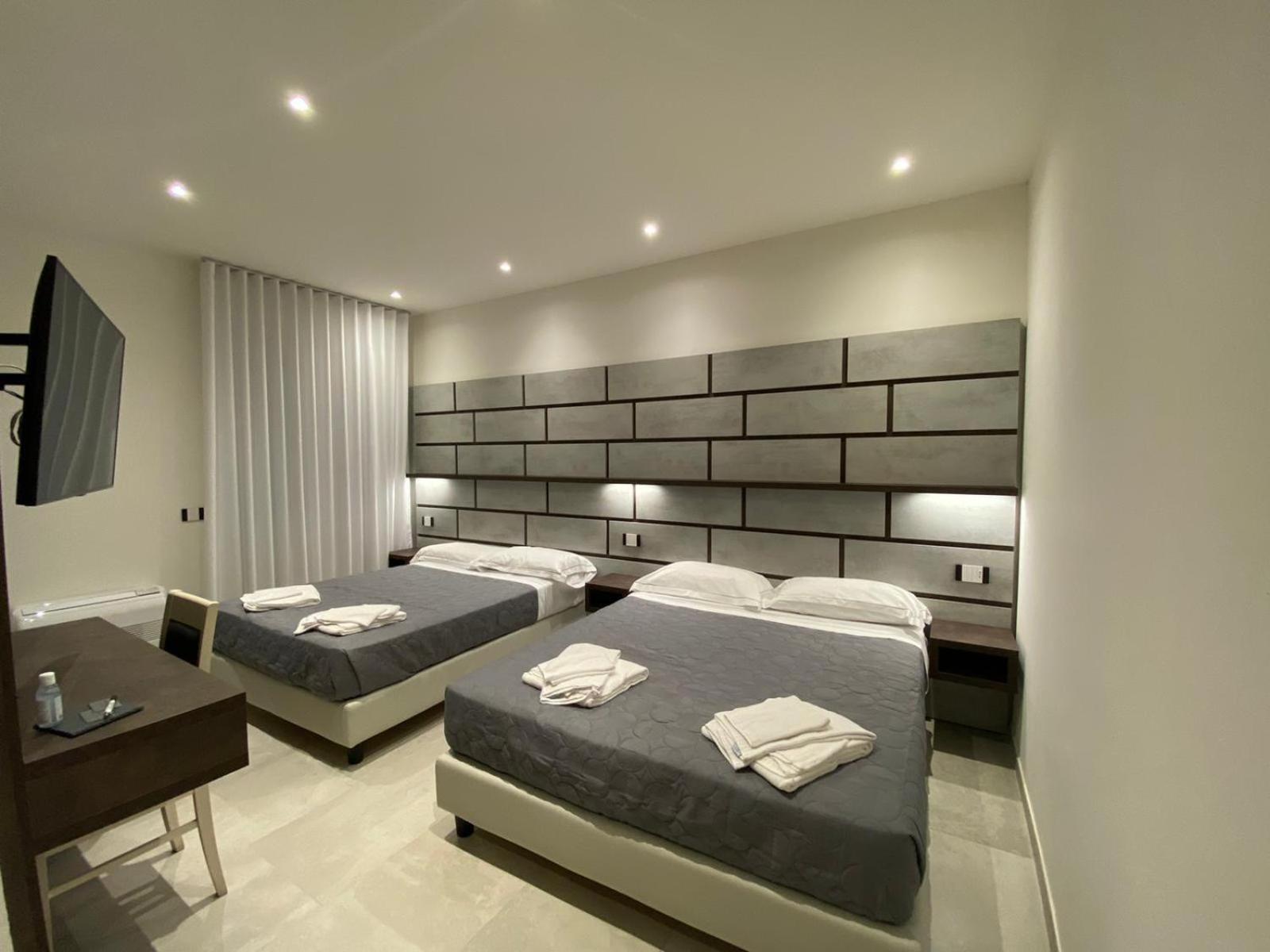 B&B Bertani Modena Luaran gambar